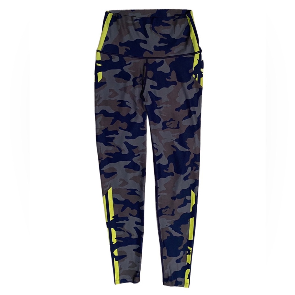 WITH Wear It To Heart Camouflage Leggings Women Size S